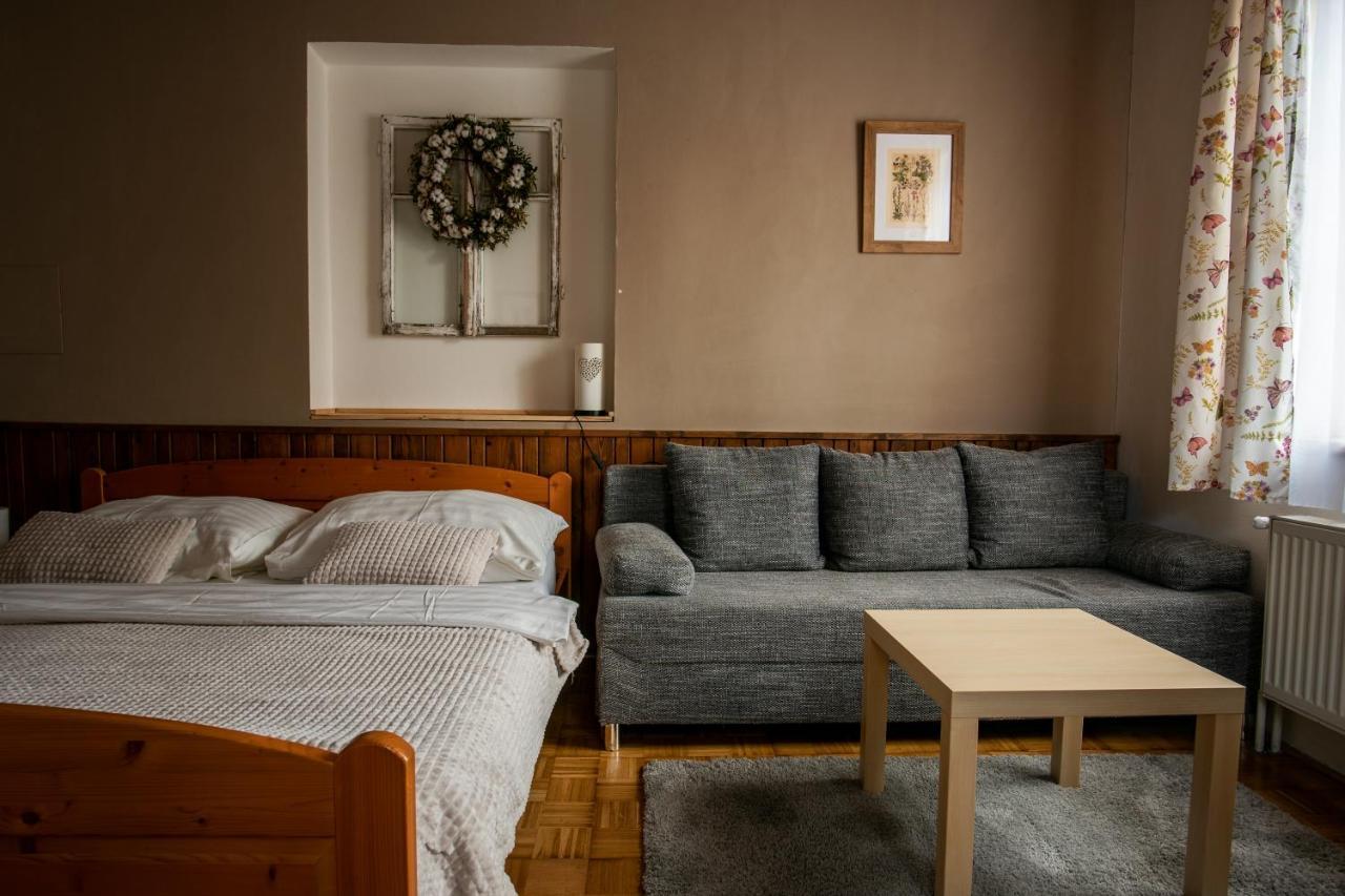 Pension Styl Bedřichov Exteriör bild