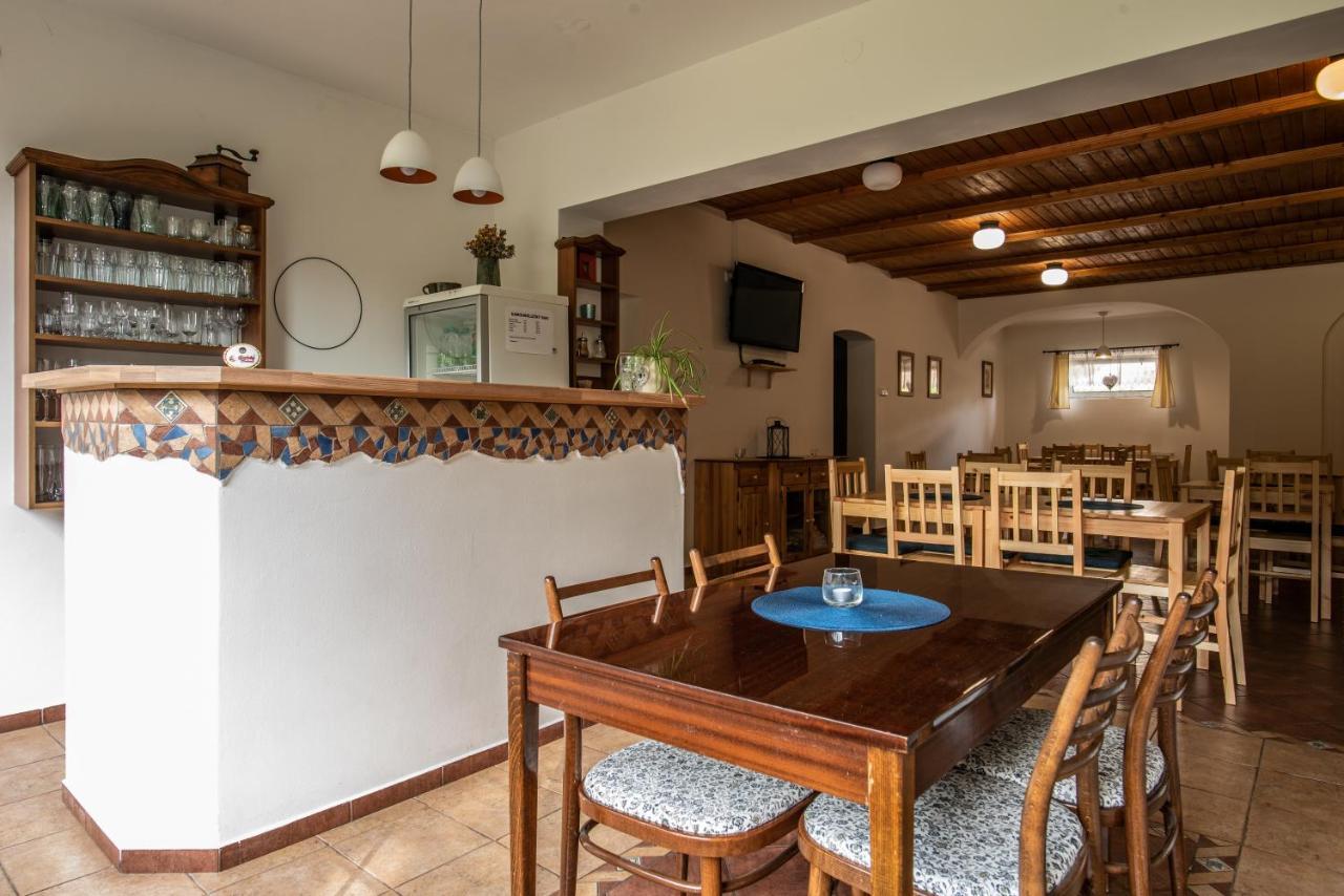 Pension Styl Bedřichov Exteriör bild